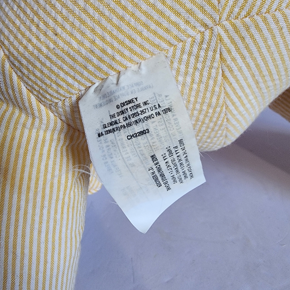 Disney Parks Exclusive Winnie the Pooh Plush - Picture 5 of 6